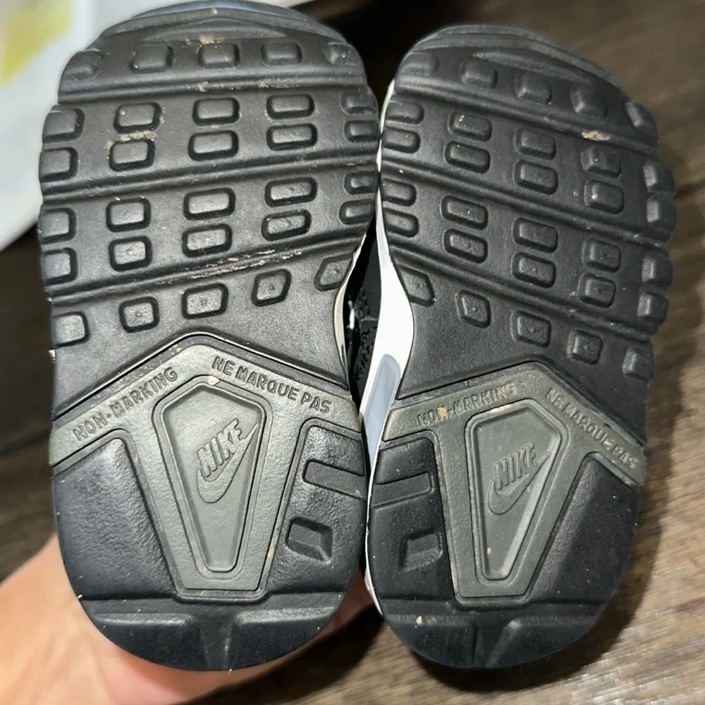 Nike‎ Air Max ST TDV Sneaker Kids Toddler 4C Black White 654289-001